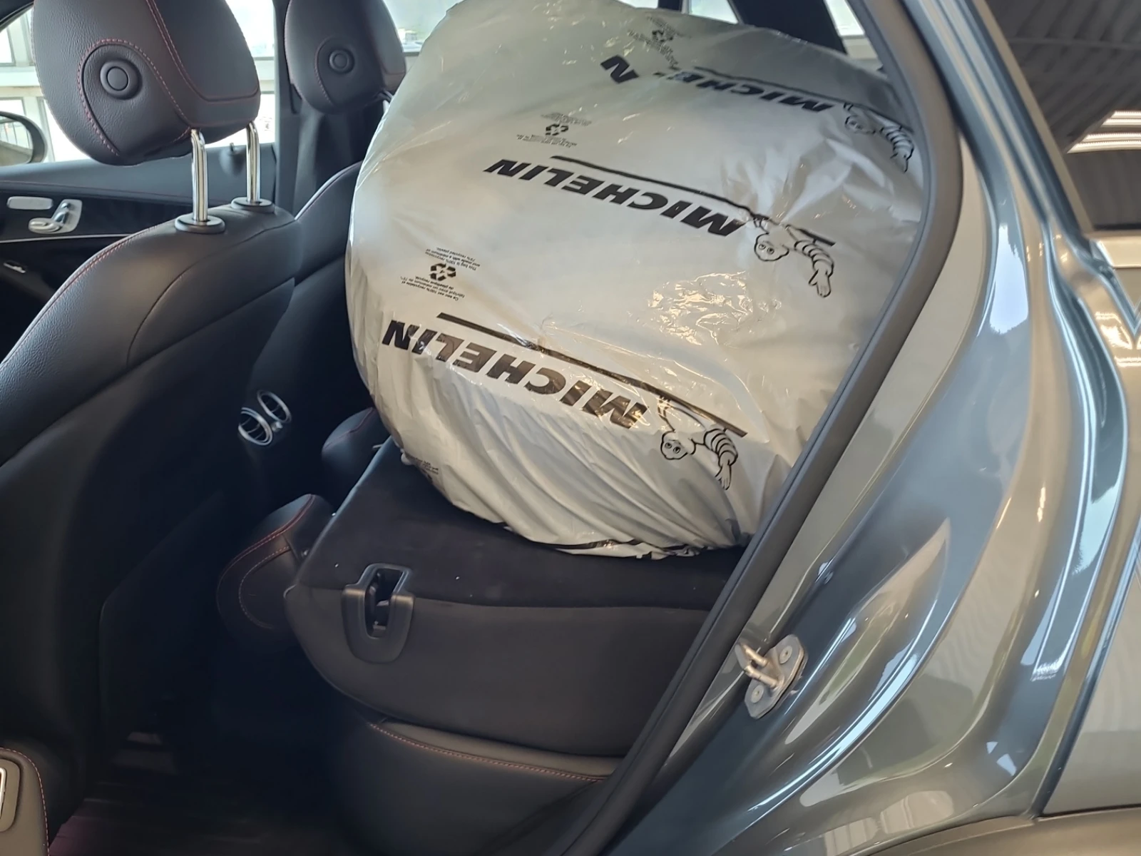 Mercedes-Benz GLC 43 AMG 4MATIC* BURMESTER* ПОДГРЕВ* ПАНО* КАМЕРА, снимка 11 - Автомобили и джипове - 55543455