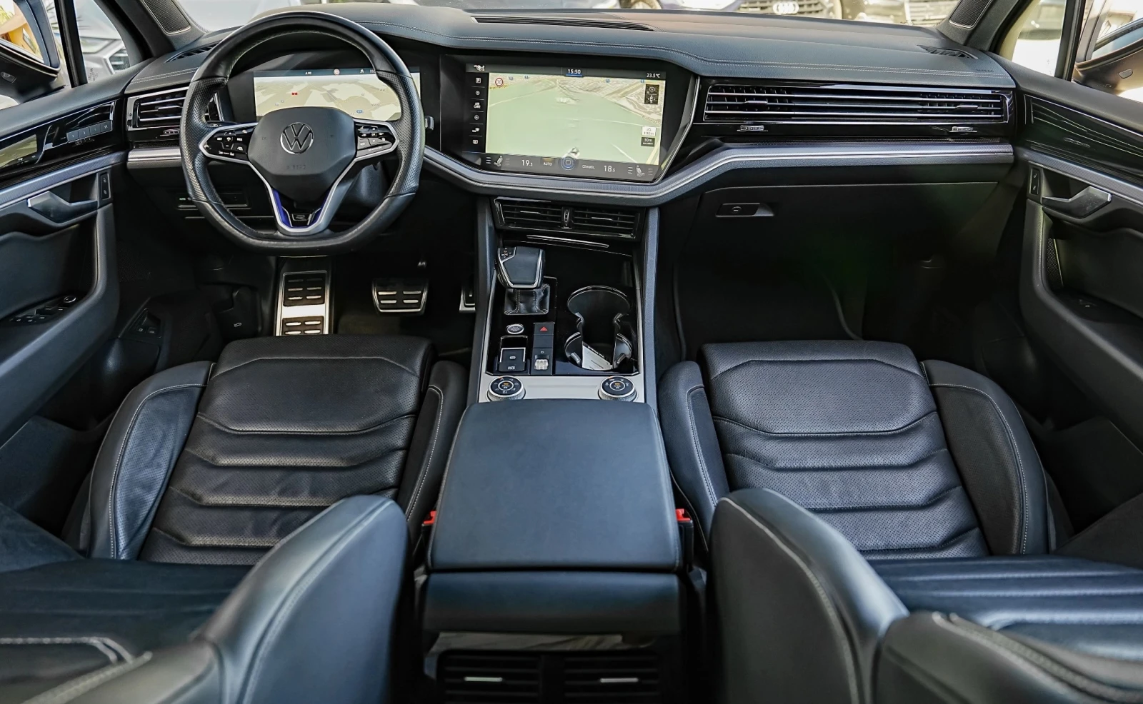 VW Touareg R 3.0 V6 TSI eHybrid 4MOTION, снимка 5 - Автомобили и джипове - 56209442