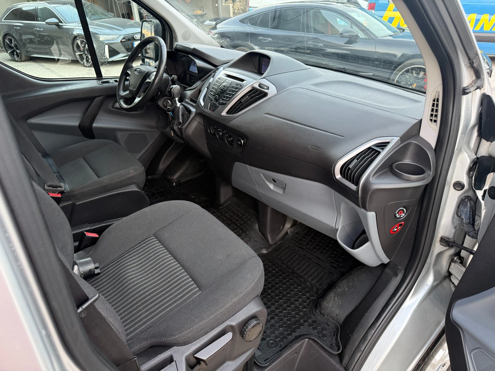 Ford Transit Custom 2.2TDCI 155к.с. Клима L2H1 , снимка 10 - Бусове и автобуси - 53916548