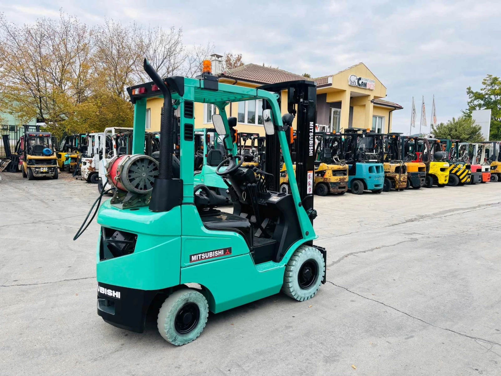  Mitsubishi   | Mobile.bg   6