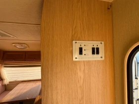 Каравана Chateau 908, снимка 12