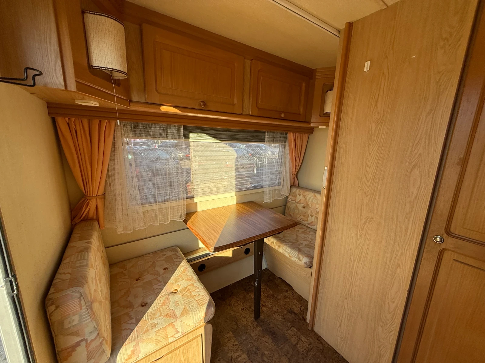 Каравана Chateau 908, снимка 13 - Каравани и кемпери - 54003017