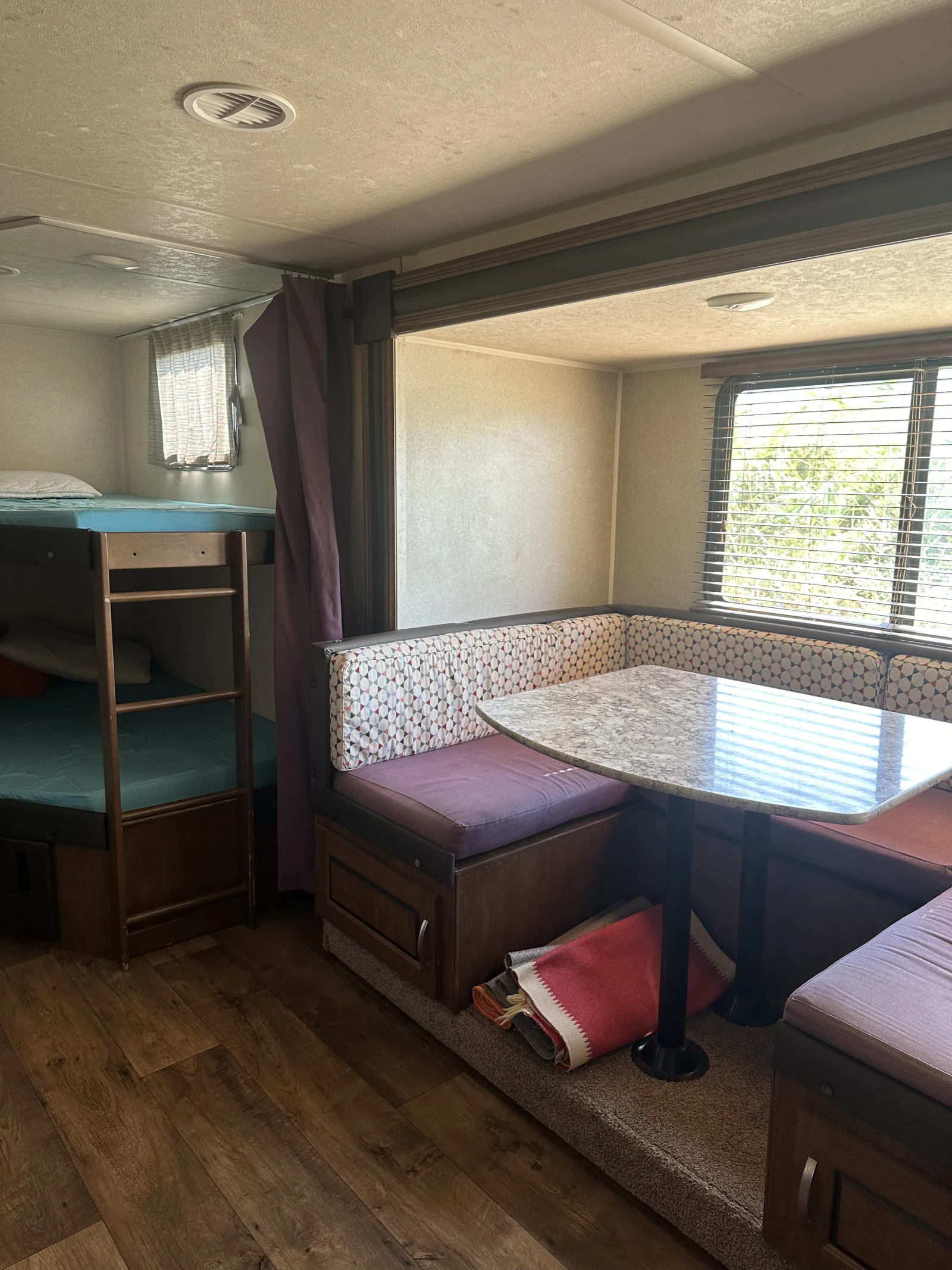 �������� Forest River Riverstone 39 Wildwood | Mobile.bg � ����������� 7