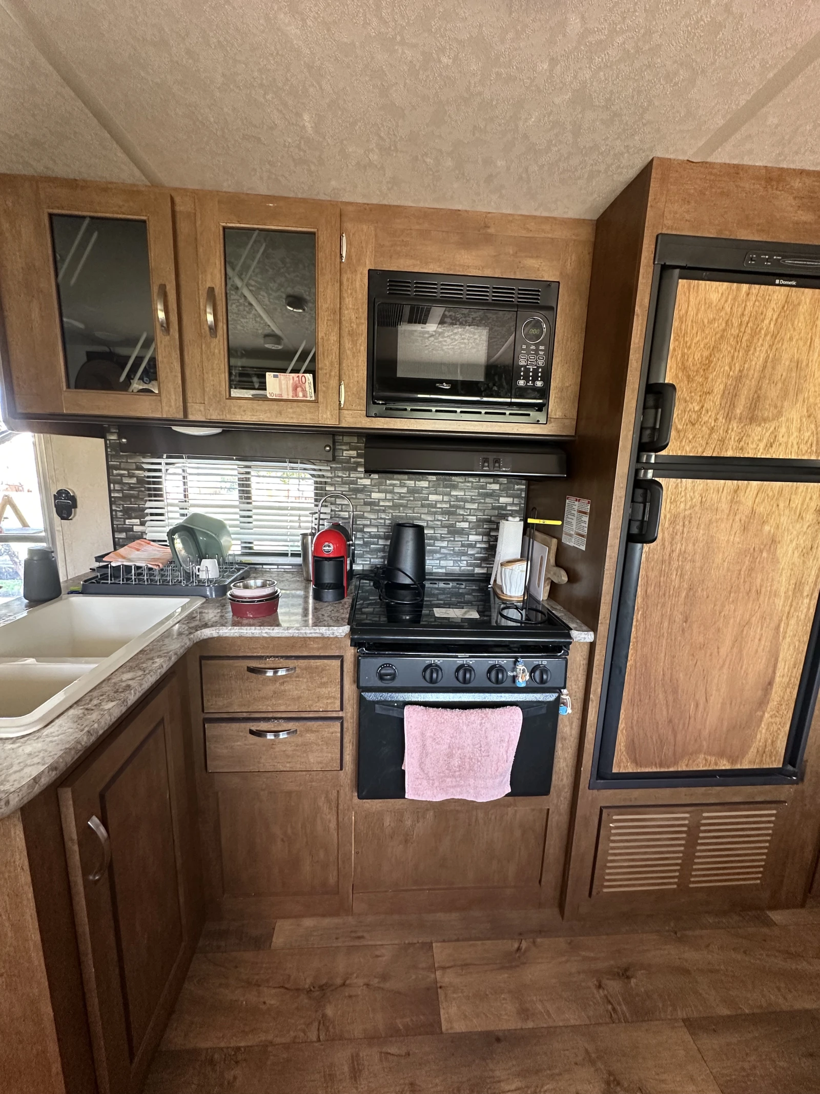 �������� Forest River Riverstone 39 Wildwood | Mobile.bg � ����������� 11