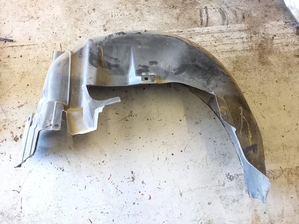 Подкалник заден ляв Субару Аутбек 12г 