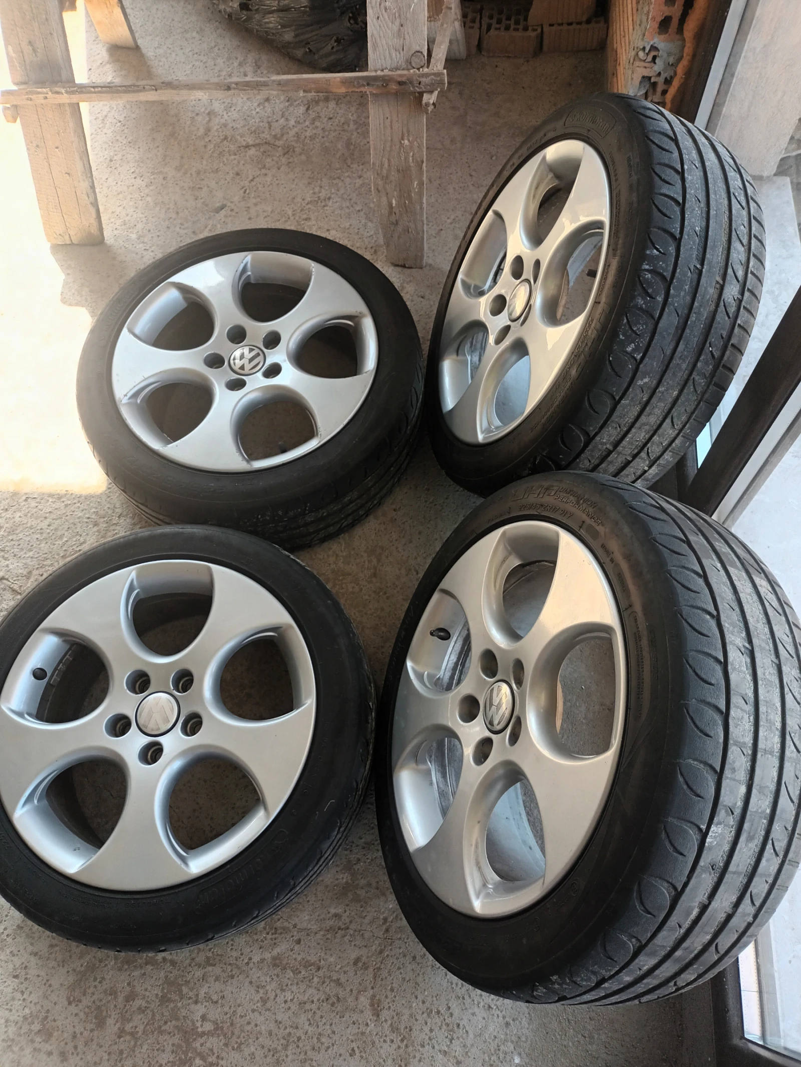 ���� � ������ 225/45R17 �� VW Golf Variant | Mobile.bg � ����������� 4