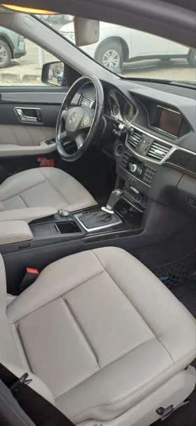 Mercedes-Benz E 200 TOP* Обслужен* Parctronic* Navi* Cruise Control* , снимка 7