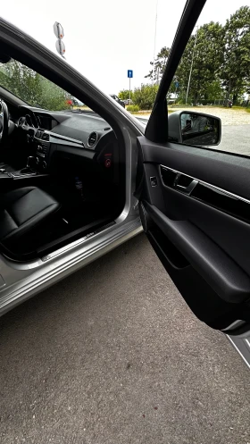 Mercedes-Benz C 200 AMG пакет Kompressor , снимка 12