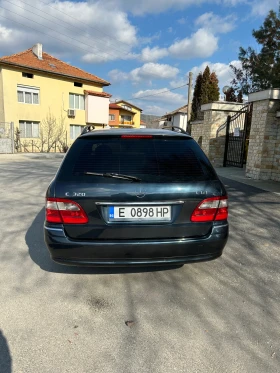 Mercedes-Benz E 320, снимка 5