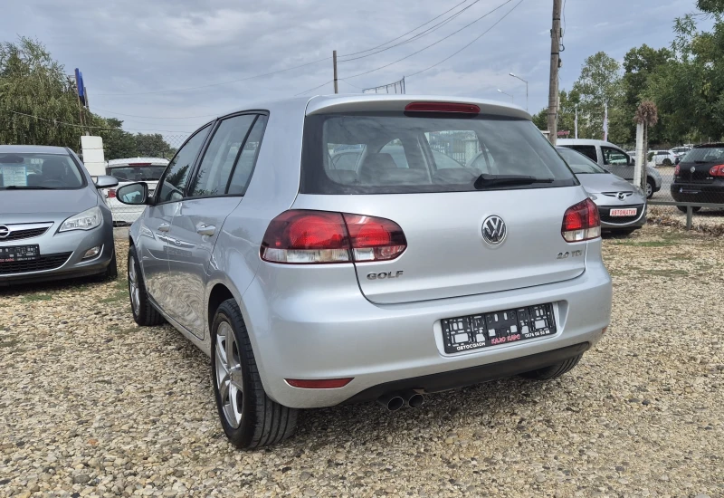 VW Golf АВТОМАТИК, снимка 5 - Автомобили и джипове - 46826923