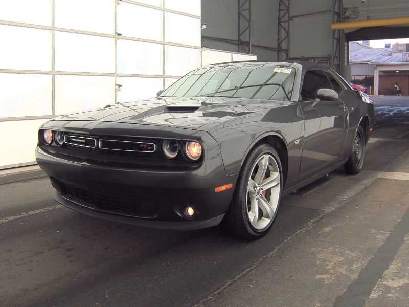 Dodge Challenger R/T, снимка 1 - Автомобили и джипове - 47947621