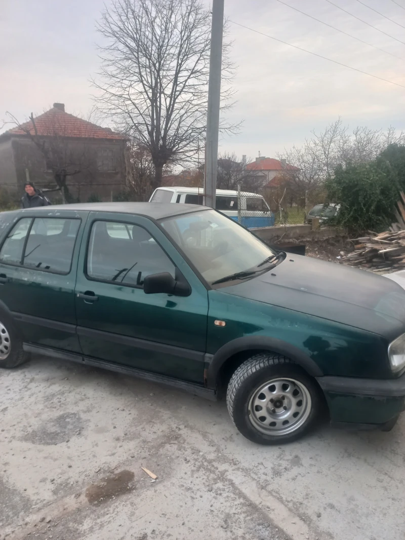 VW Golf, снимка 3 - Автомобили и джипове - 48309247