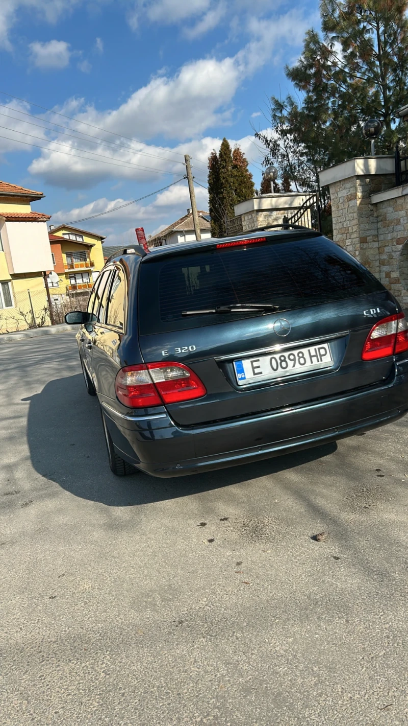 Mercedes-Benz E 320, снимка 11 - Автомобили и джипове - 49244601