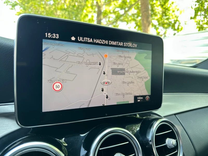 Mercedes-Benz C 220 d AMG LINE * ПЪЛНА СЕРВИЗНА ИСТОРИЯ* !!, снимка 13 - Автомобили и джипове - 50676688