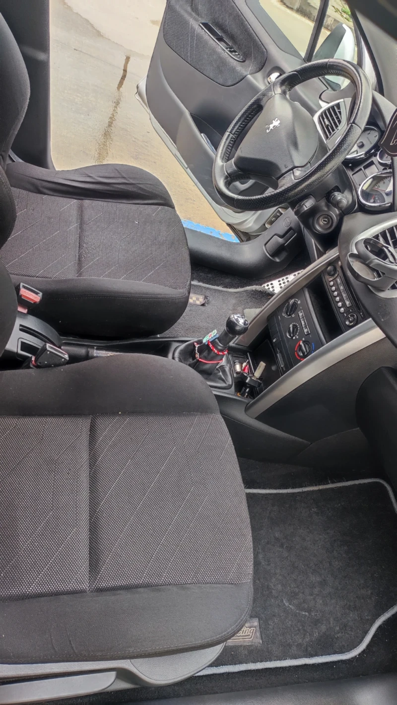 Peugeot 207 1.6 hdi, снимка 7 - Автомобили и джипове - 52441992