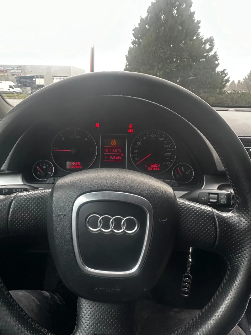 Audi A4, снимка 12 - Автомобили и джипове - 52887257