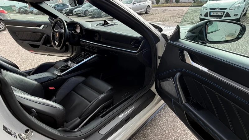 Porsche 911, снимка 9 - Автомобили и джипове - 53238027