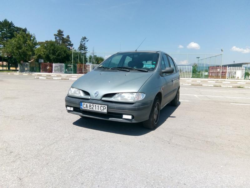 Renault Megane 1.6, снимка 1 - Автомобили и джипове - 26155261
