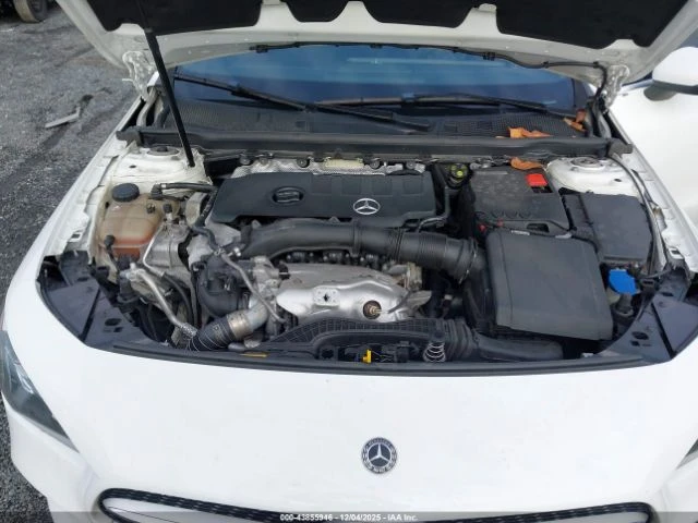 Mercedes-Benz CLA 250 4Matic, снимка 13 - Автомобили и джипове - 53304199