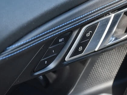 BMW 240 M240i xDrive Coupe AWD АвтоКредит (ЦЕНА ДО БГ), снимка 14 - Автомобили и джипове - 53987402