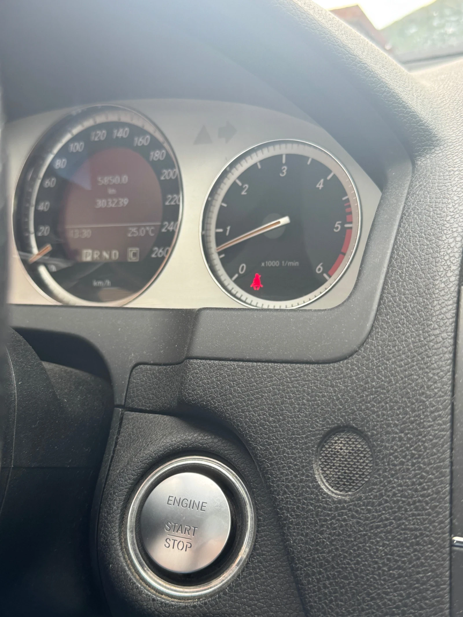 Mercedes-Benz C 320  c320 4matic * keyless*  - изображение 8