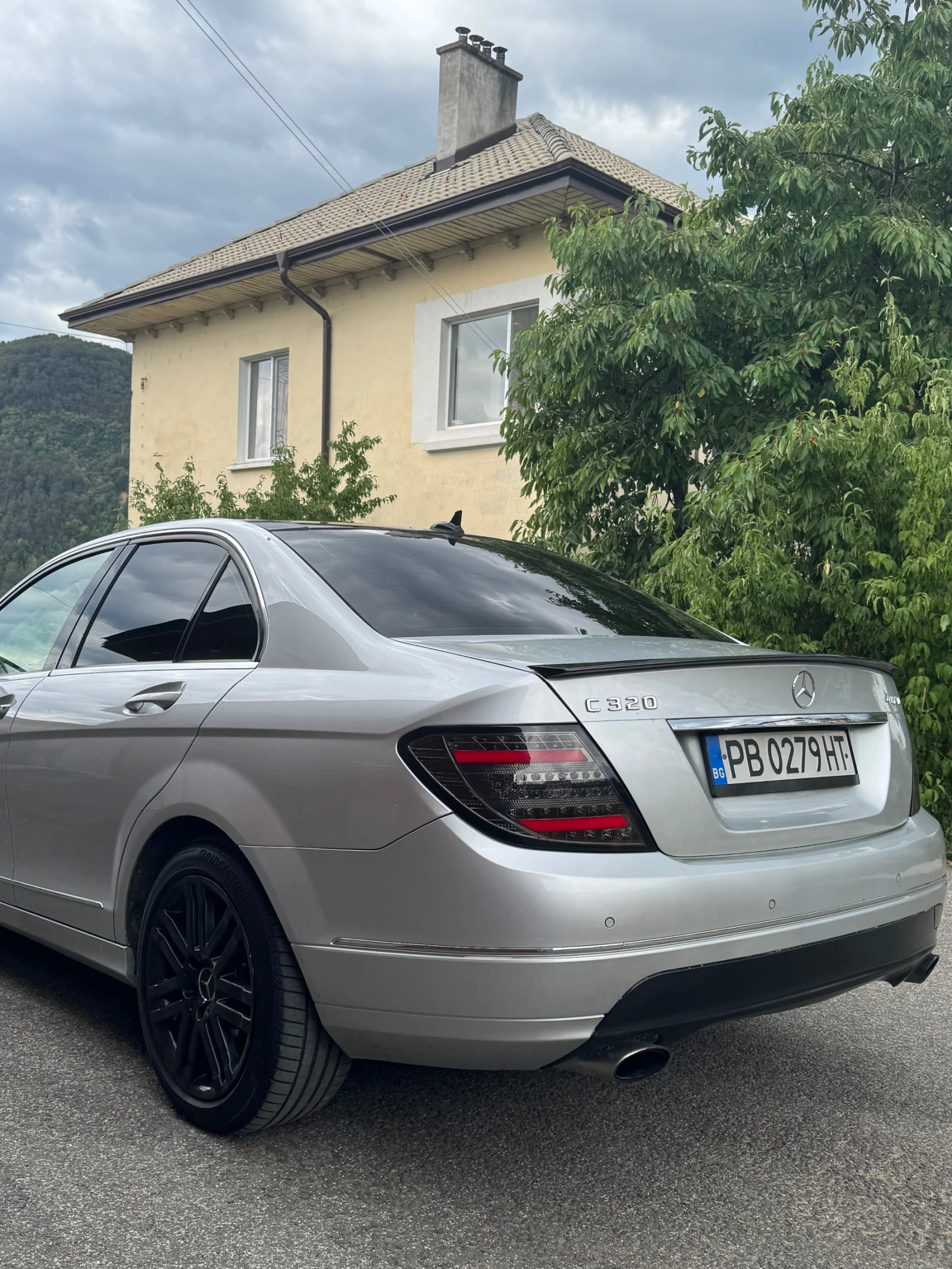 Mercedes-Benz C 320  c320 4matic * keyless*  - изображение 5