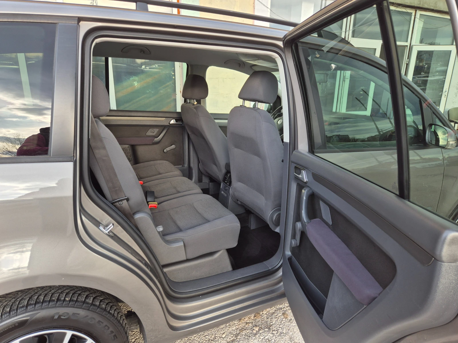 VW Touran 1.6TDI ITALY TOP | Mobile.bg   14