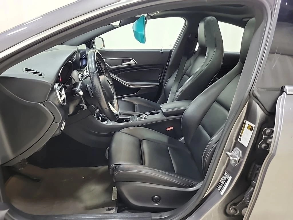 Mercedes-Benz CLA 250 / PAMETI / PODGREVI / PANO / CARFAX - изображение 9