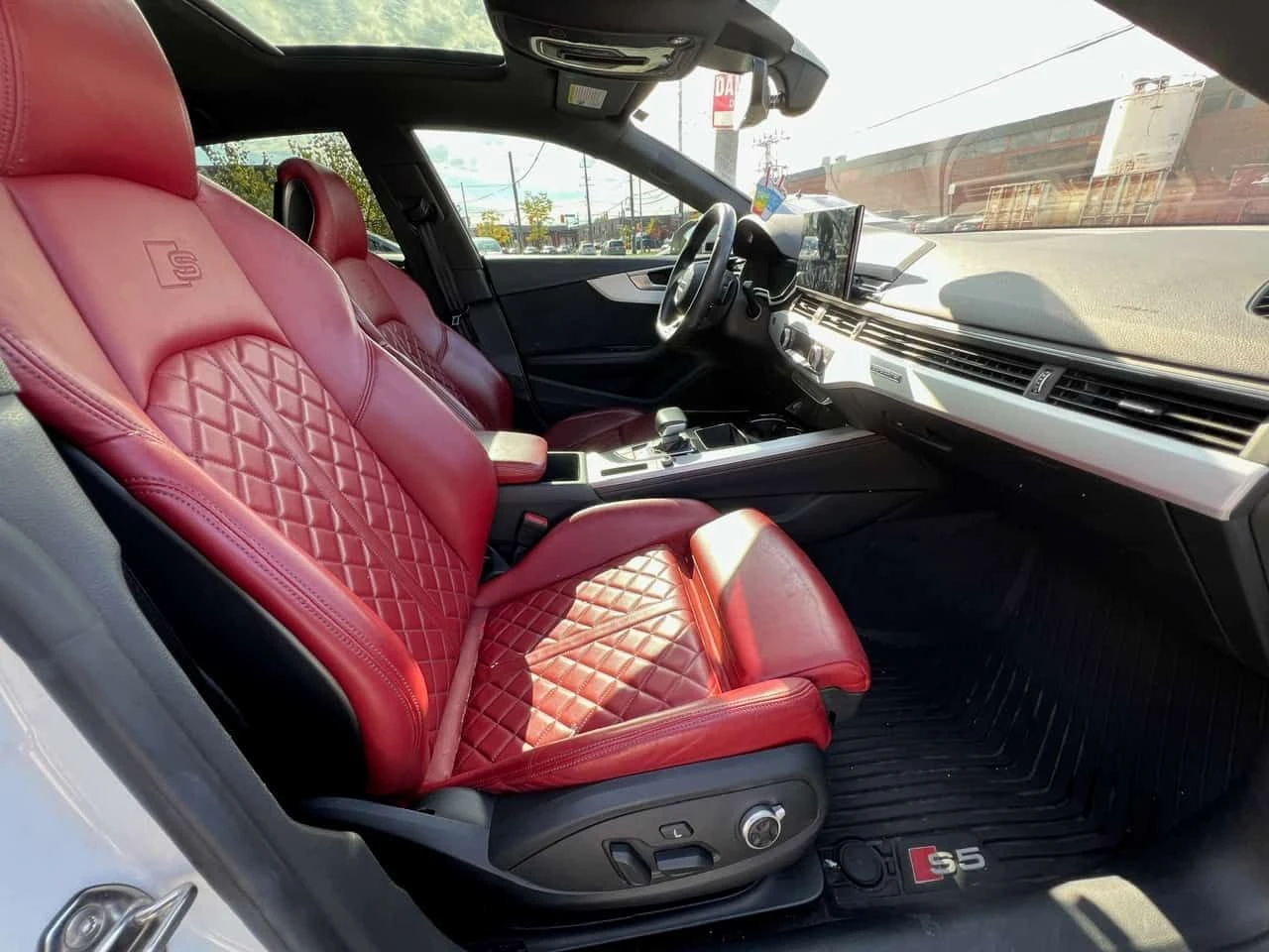 Audi S5 * Technik * MATRIX* DISTRONIC* BANG&OLUFSEN* , снимка 12 - Автомобили и джипове - 53748907