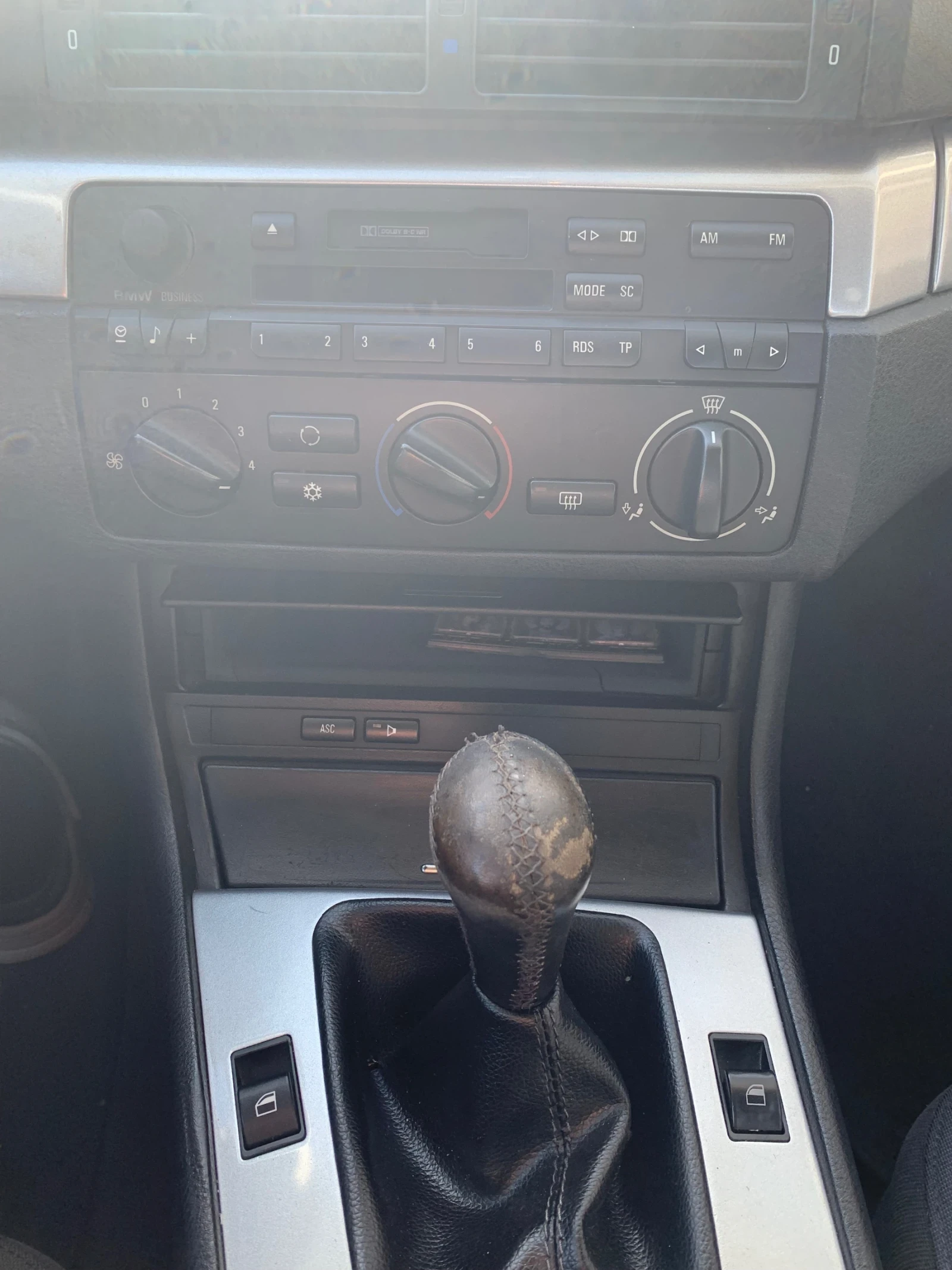 BMW 320, снимка 8 - Автомобили и джипове - 53798385