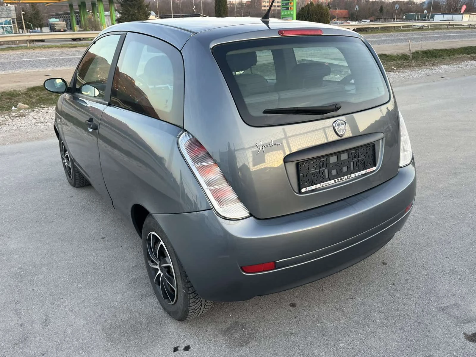 Lancia Ypsilon 1.3I 60кс EURO 4 KЛИМАТИК, снимка 5 - Автомобили и джипове - 53830182