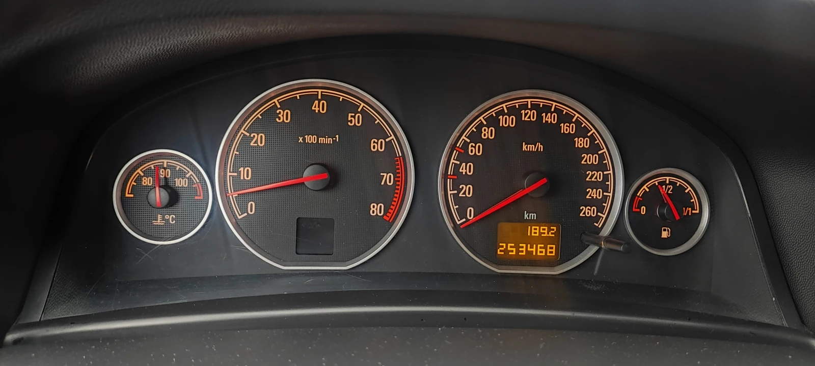 Opel Vectra  1.8 Z18XE, снимка 8 - Автомобили и джипове - 54004920