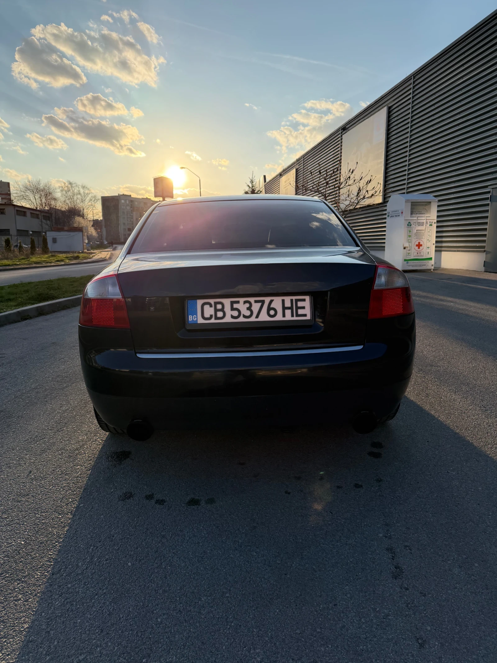 Audi A4, снимка 3 - Автомобили и джипове - 54323544