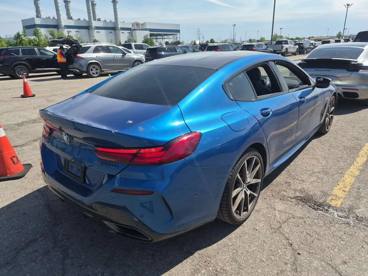 BMW 850 * CARFAX * АВТОКРЕДИТ БЕЗ ПЪРВОНАЧАЛНА ВНОСКА, снимка 3 - Автомобили и джипове - 54697303