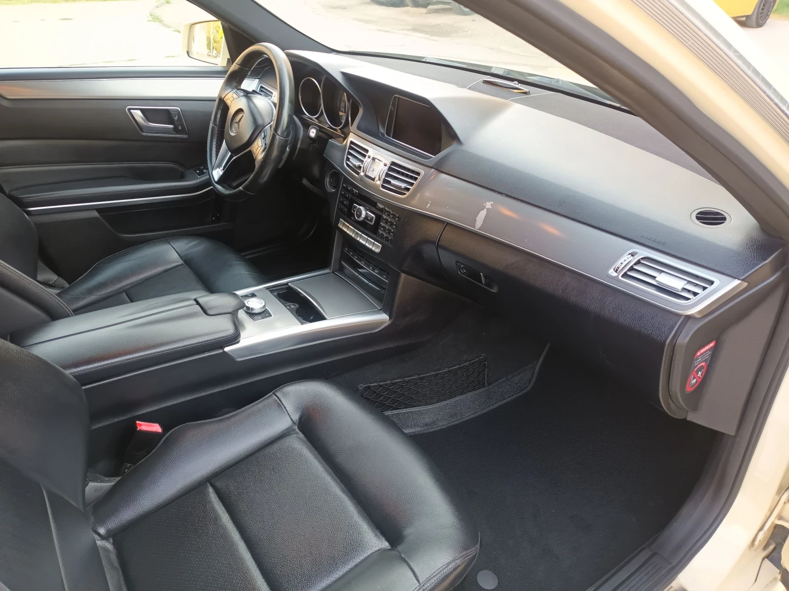 Mercedes-Benz E 200 2.0, снимка 9 - Автомобили и джипове - 54786105