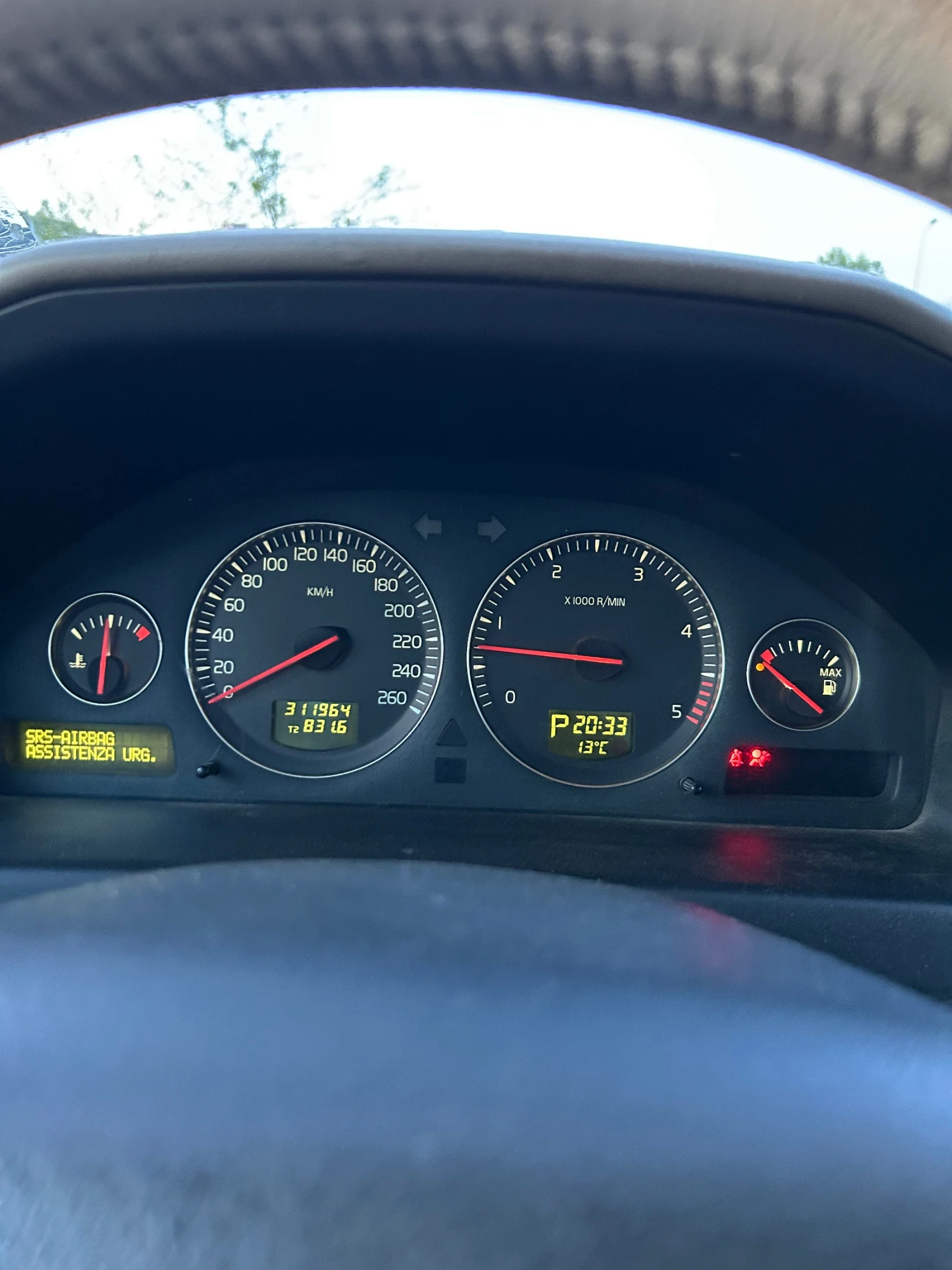 Volvo Xc70 2.4 D5 4x4, снимка 9 - Автомобили и джипове - 54800363
