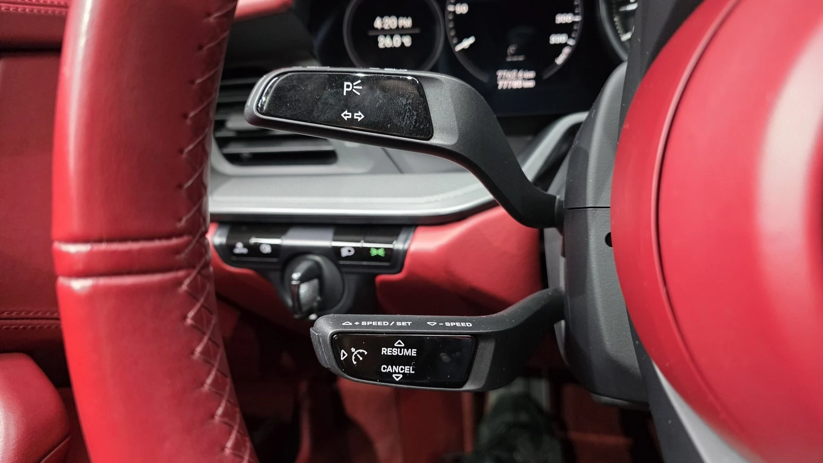 Porsche Carrera Carrera S* ЛЮК* BOSE* 360* KEYLESS* КРАЙНА ЦЕНА, снимка 17 - Автомобили и джипове - 55336504
