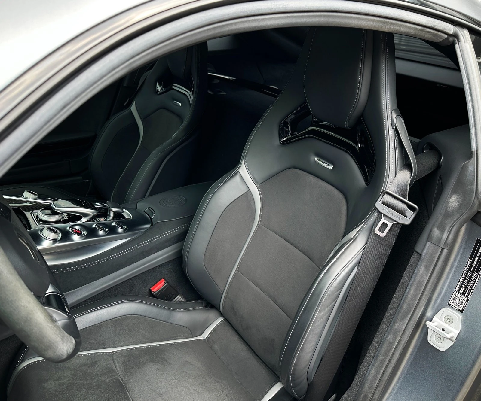 Mercedes-Benz AMG GT R BLIND SPOT* КРАЙНА ЦЕНА, снимка 10 - Автомобили и джипове - 55341651