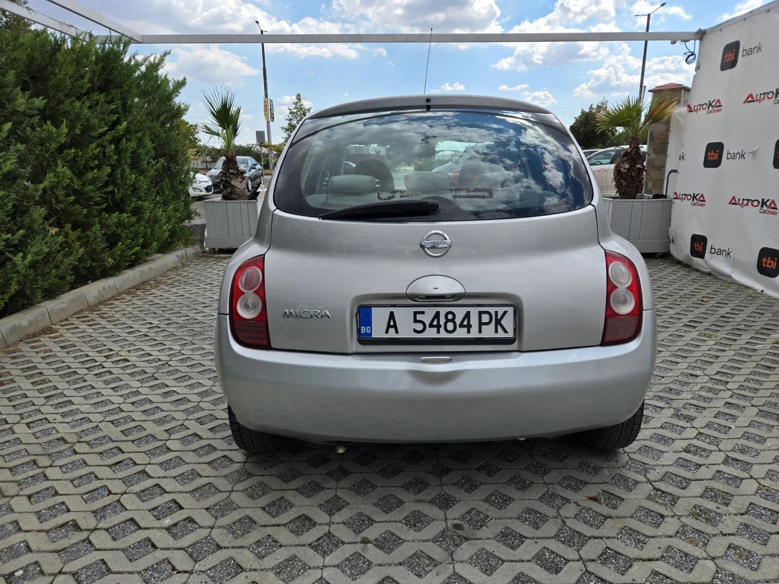 Nissan Micra 1.2i-80кс= АВТОМАТ= ГАЗ= КЛИМАТРОНИК= KEYLESS, снимка 4 - Автомобили и джипове - 56200921