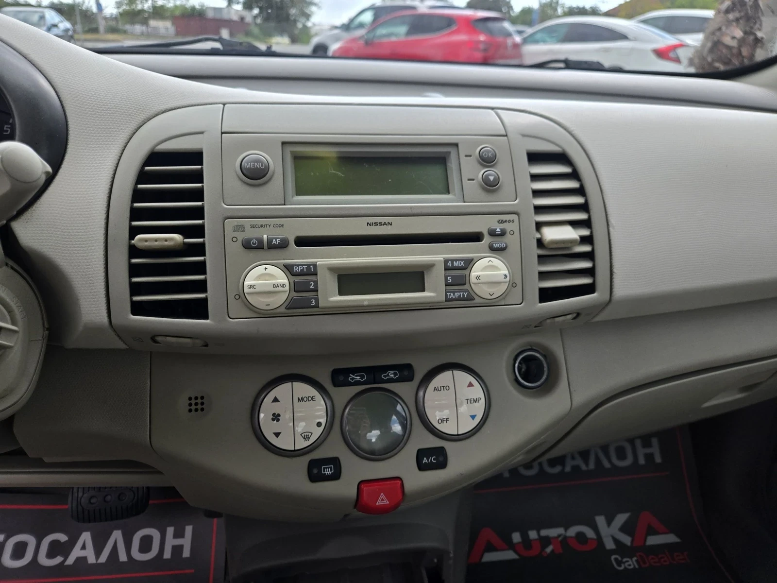 Nissan Micra 1.2i-80кс= АВТОМАТ= ГАЗ= КЛИМАТРОНИК= KEYLESS, снимка 16 - Автомобили и джипове - 56200921