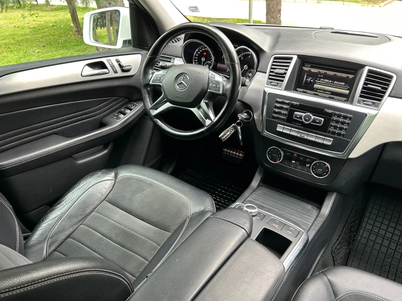 Mercedes-Benz ML 250 BLUETEC 4 MATIC ТОП КАТО НОВА, снимка 10 - Автомобили и джипове - 52648545