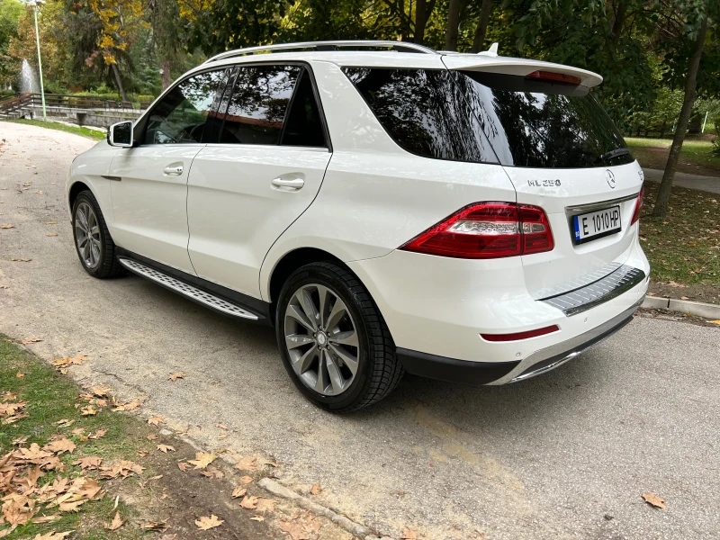 Mercedes-Benz ML 250 BLUETEC 4 MATIC ТОП КАТО НОВА, снимка 7 - Автомобили и джипове - 52648545