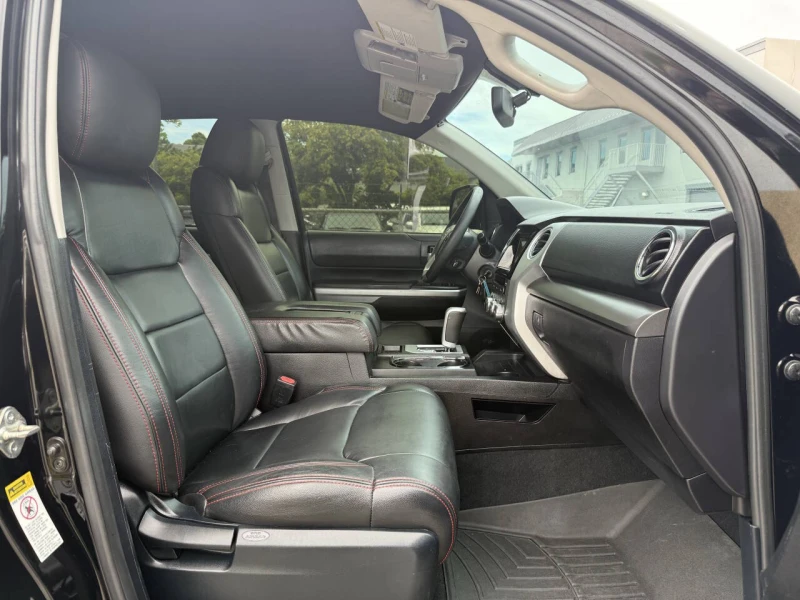 Toyota Tundra 5.7Hemi SR5 Crew Cab Short Bed, снимка 12 - Автомобили и джипове - 52699864