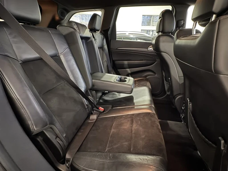 Jeep Grand cherokee 3.6* V6* 8ZF* ПОДГРЕВ* КАМЕРА* КЕЙЛЕС* LANE* ASSIS, снимка 14 - Автомобили и джипове - 53433284