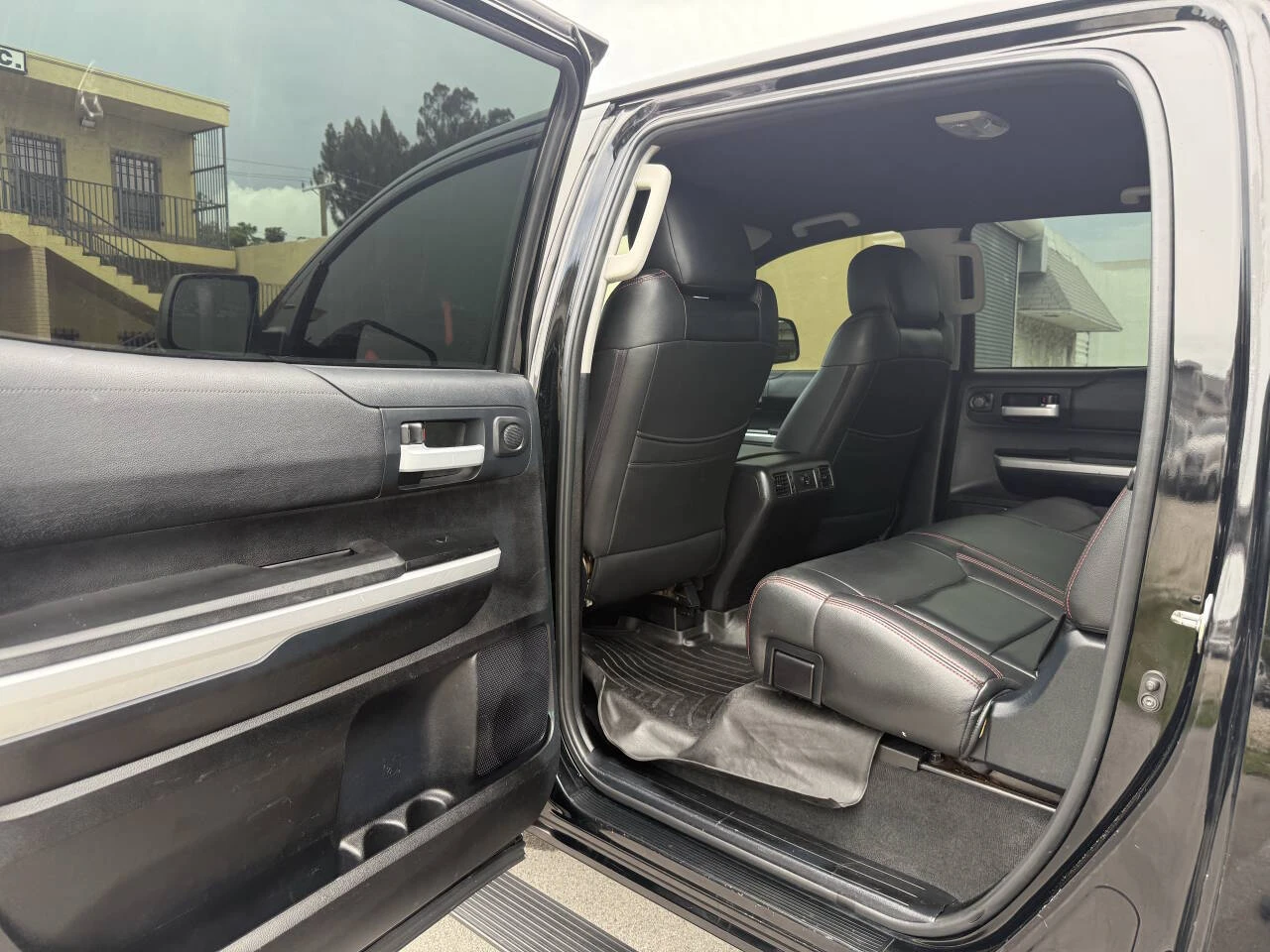 Toyota Tundra 5.7Hemi SR5 Crew Cab Short Bed | Mobile.bg   13