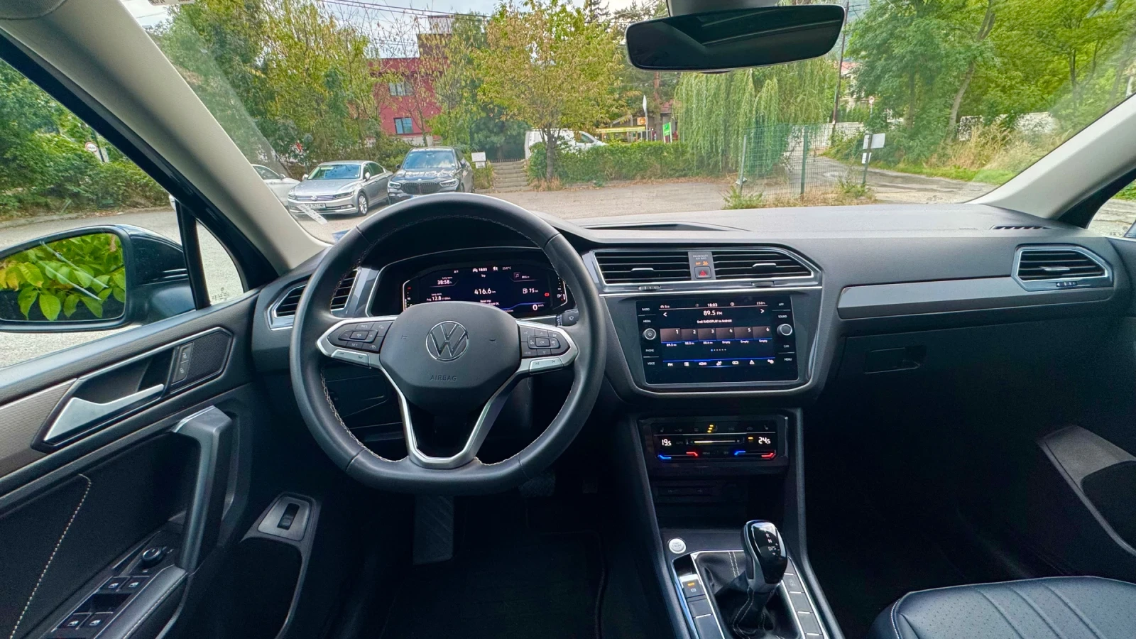 VW Tiguan, снимка 7 - Автомобили и джипове - 54028514