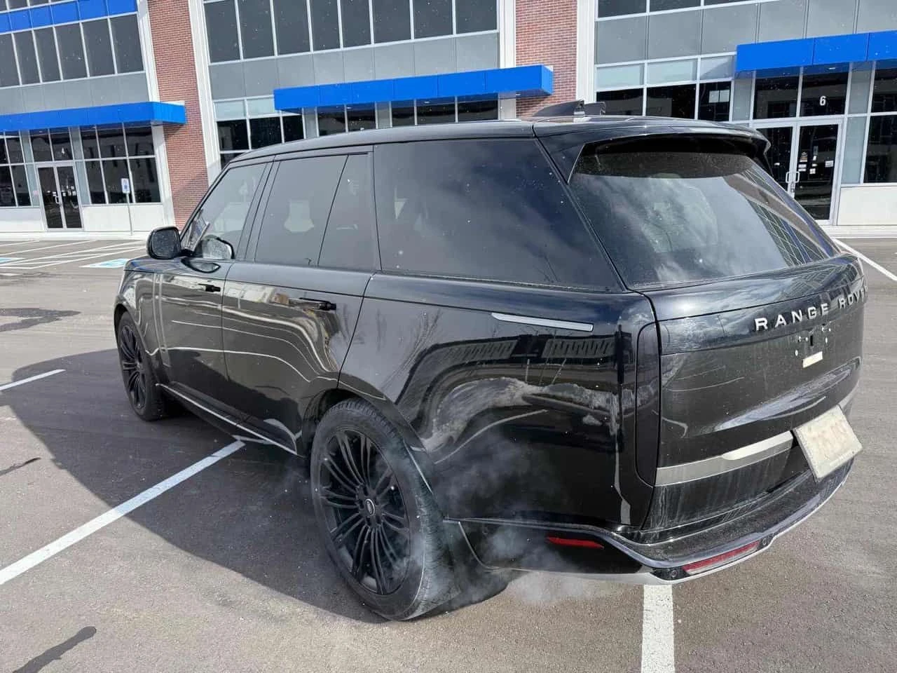 Land Rover Range rover * P400 SE SWB * CARFAX * 2 КЛЮЧА* SOFT CLOSE* + ГУ, снимка 13 - Автомобили и джипове - 54152966