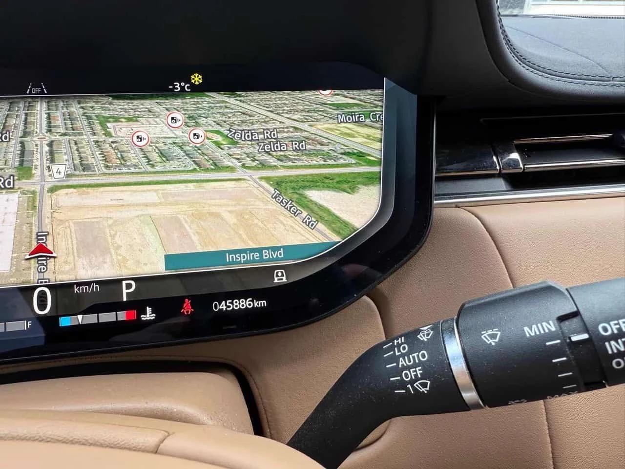 Land Rover Range rover * P400 SE SWB * CARFAX * 2 КЛЮЧА* SOFT CLOSE* + ГУ, снимка 8 - Автомобили и джипове - 54152966