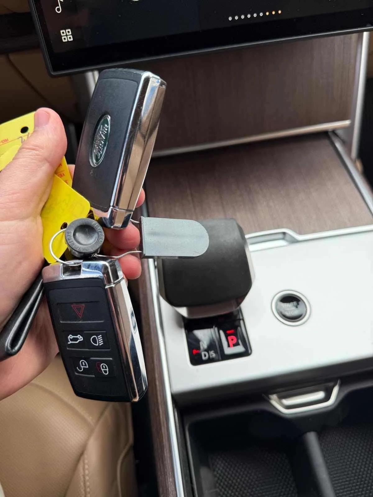 Land Rover Range rover * P400 SE SWB * CARFAX * 2 КЛЮЧА* SOFT CLOSE* + ГУ, снимка 10 - Автомобили и джипове - 54152966