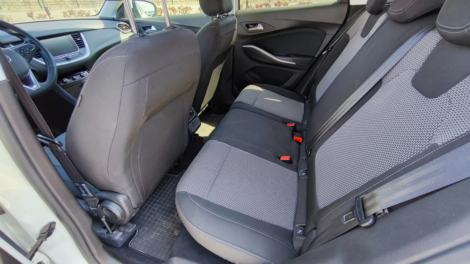 Opel Grandland X, снимка 7 - Автомобили и джипове - 54183866